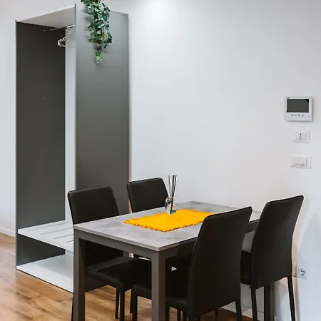 Giano Host - Montaldo Apartment Genoa