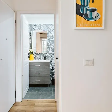 Giano Host - Montaldo * Genoa