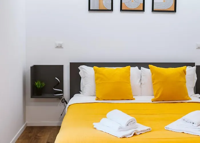 Close To Stadium & City Center - Modern Apartment جنوة