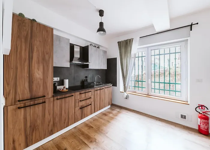 Appartement Close To Stadium & City Center - Modern Apartment Gênes