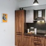Apartman Close To Stadium & Center - Modern