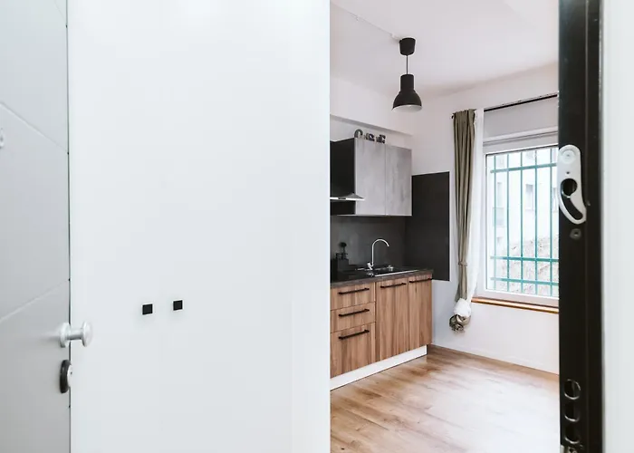 Close To Stadium & City Center - Modern Apartment *