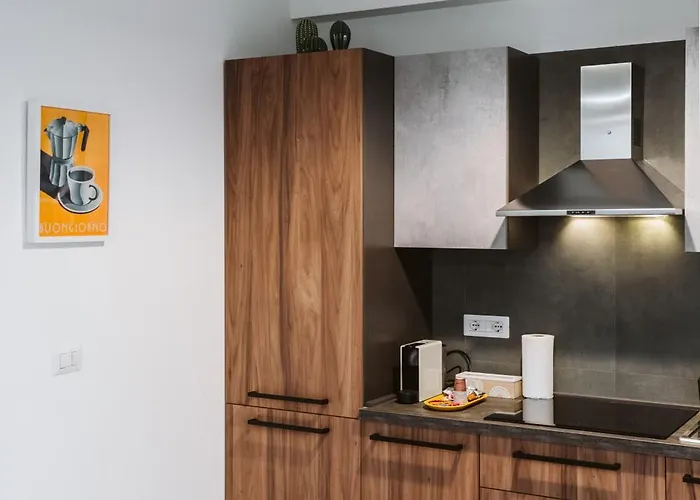 Apartamento Close To Stadium & City Center - Modern Apartment