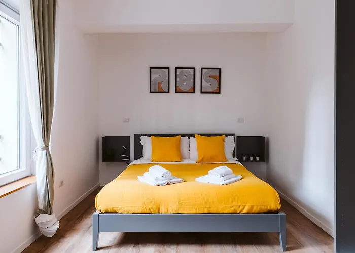 Close To Stadium & City Center - Modern Apartment Apartamento Génova